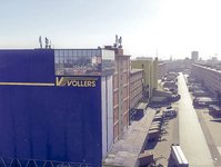 The office and warehouses in Bremen from afar